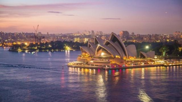 Australia & OECD